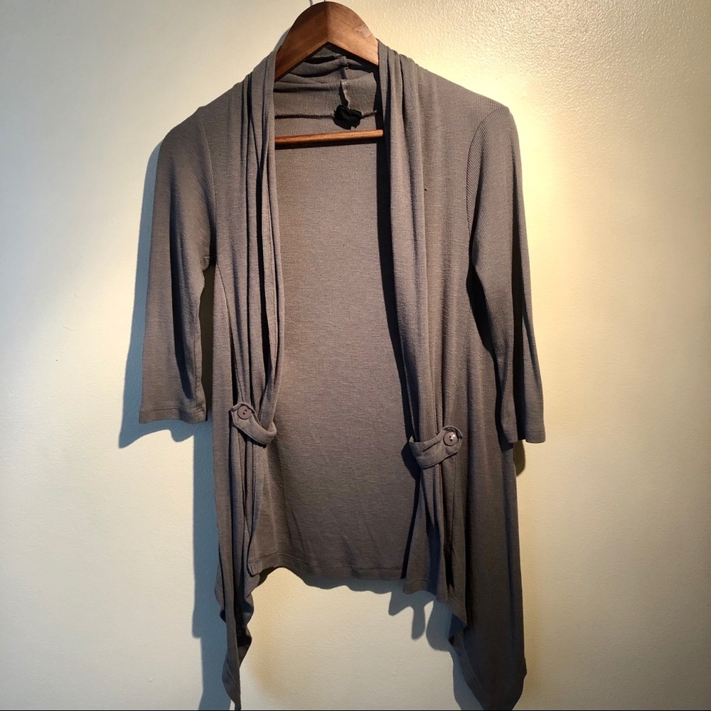 Gray Cardigan 🌫